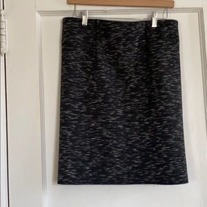 NWT Ann Taylor Black & White Stretch Pencil Skirt